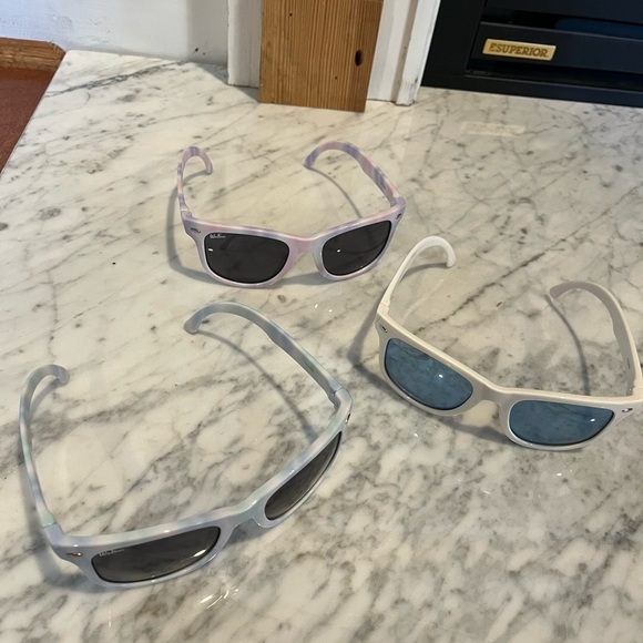 Kid's WeeFarers Sunglasses Polarized - 3 pair, in great condition - Picture 2 of 4